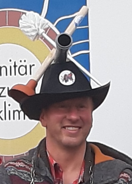 2020 Klaus Loes